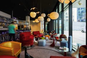 https://all.accor.com/B6D9